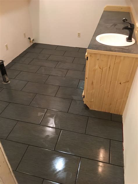 bathroom floor tile dark grout
